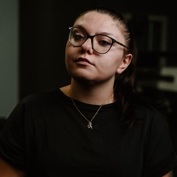 Sabrina, social media manager e content creator di SciroccoMedia